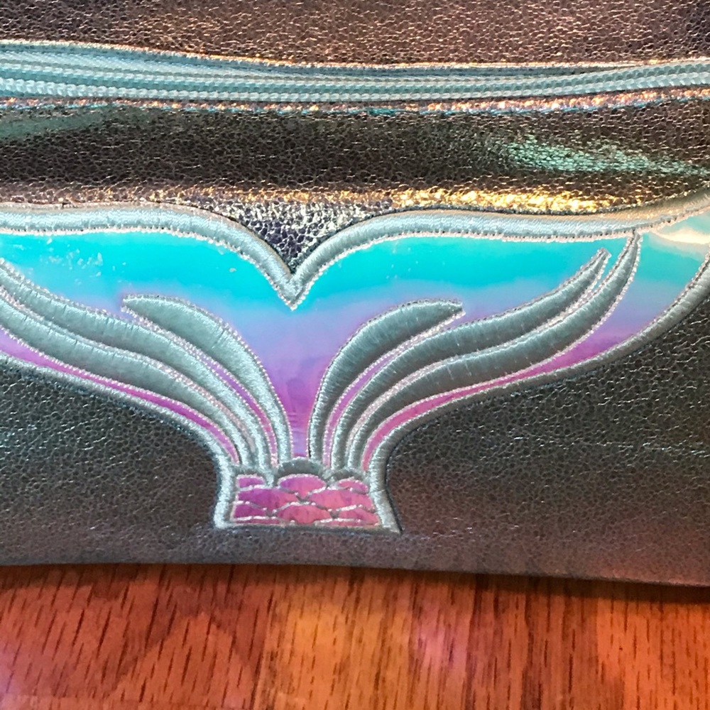 NWT LOF Mermaid Fin Blue Wristlet/Bag - Picture 5 of 16